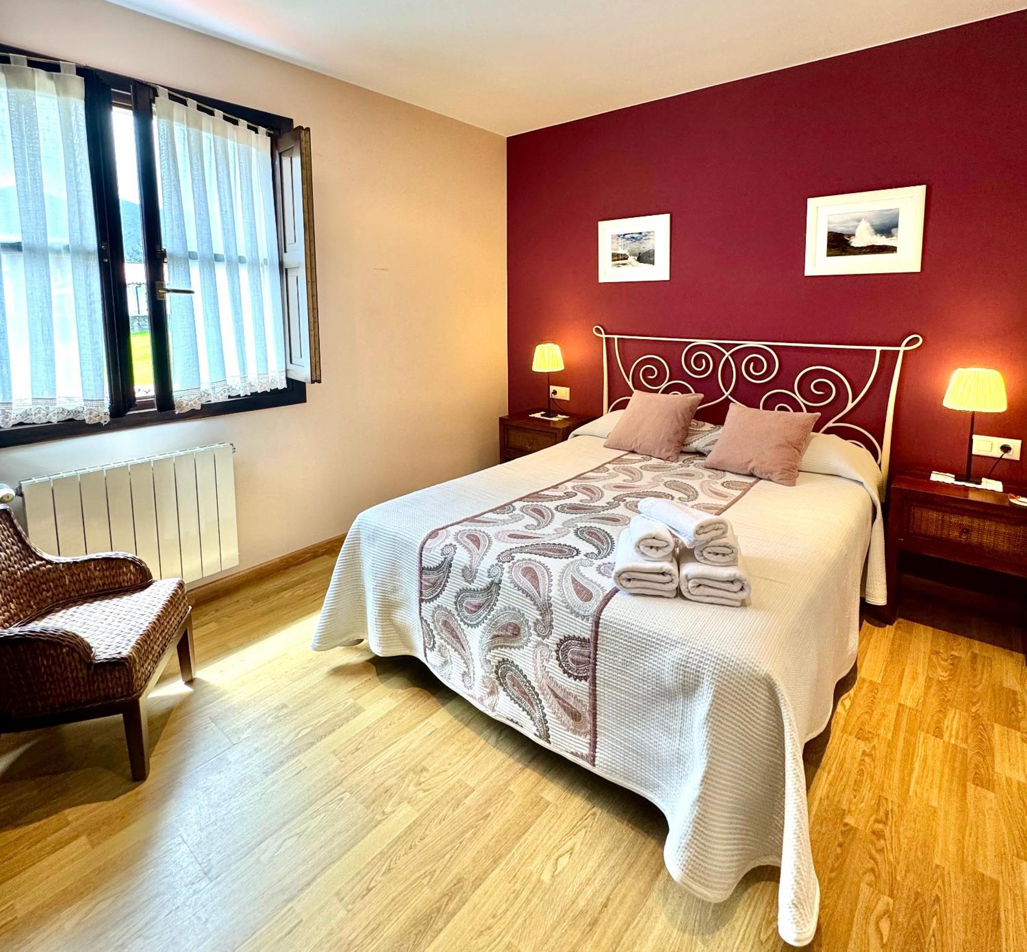 Hotel Rural El Texeu Parres de Llanes エクステリア 写真