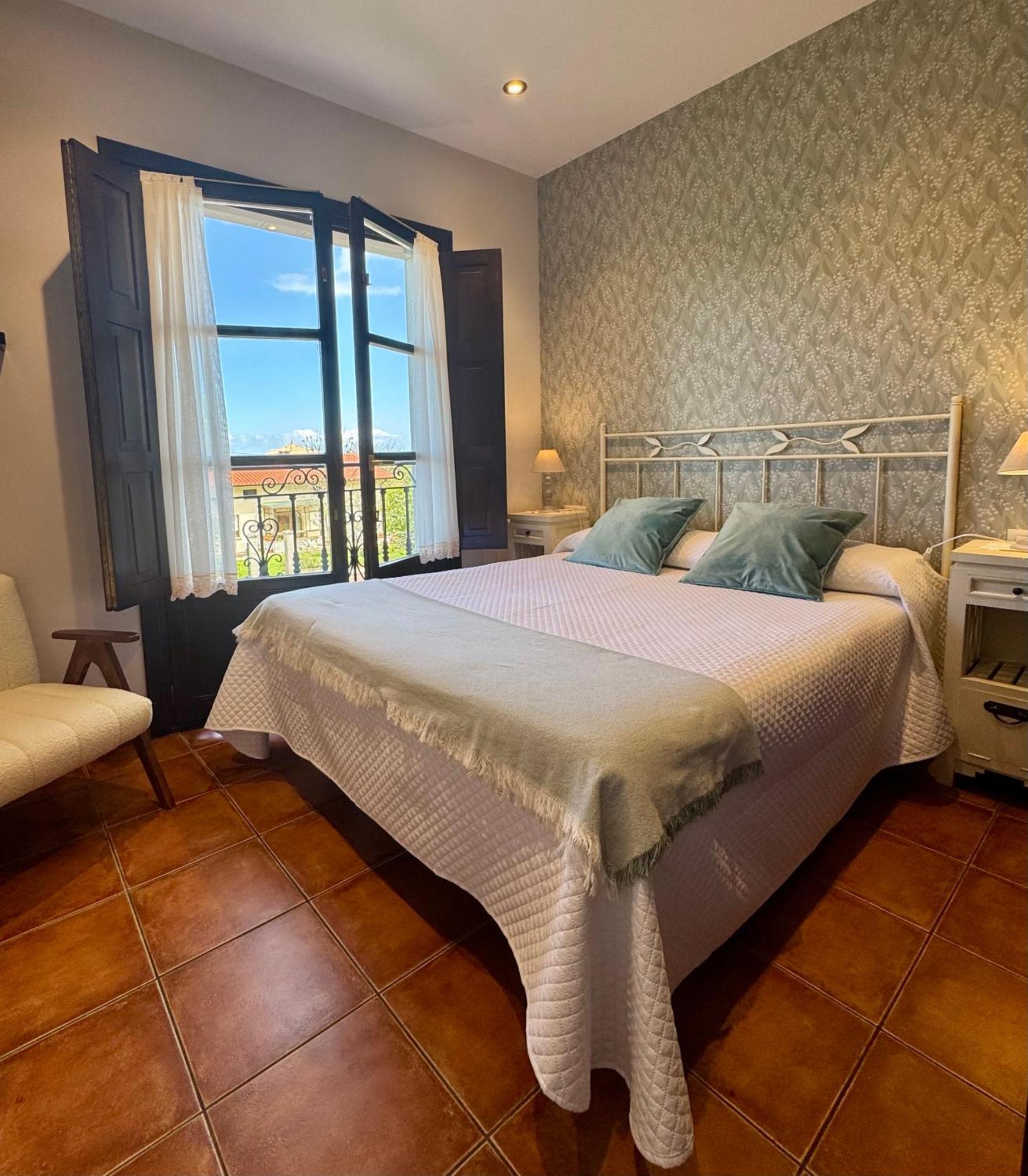 Hotel Rural El Texeu Parres de Llanes エクステリア 写真